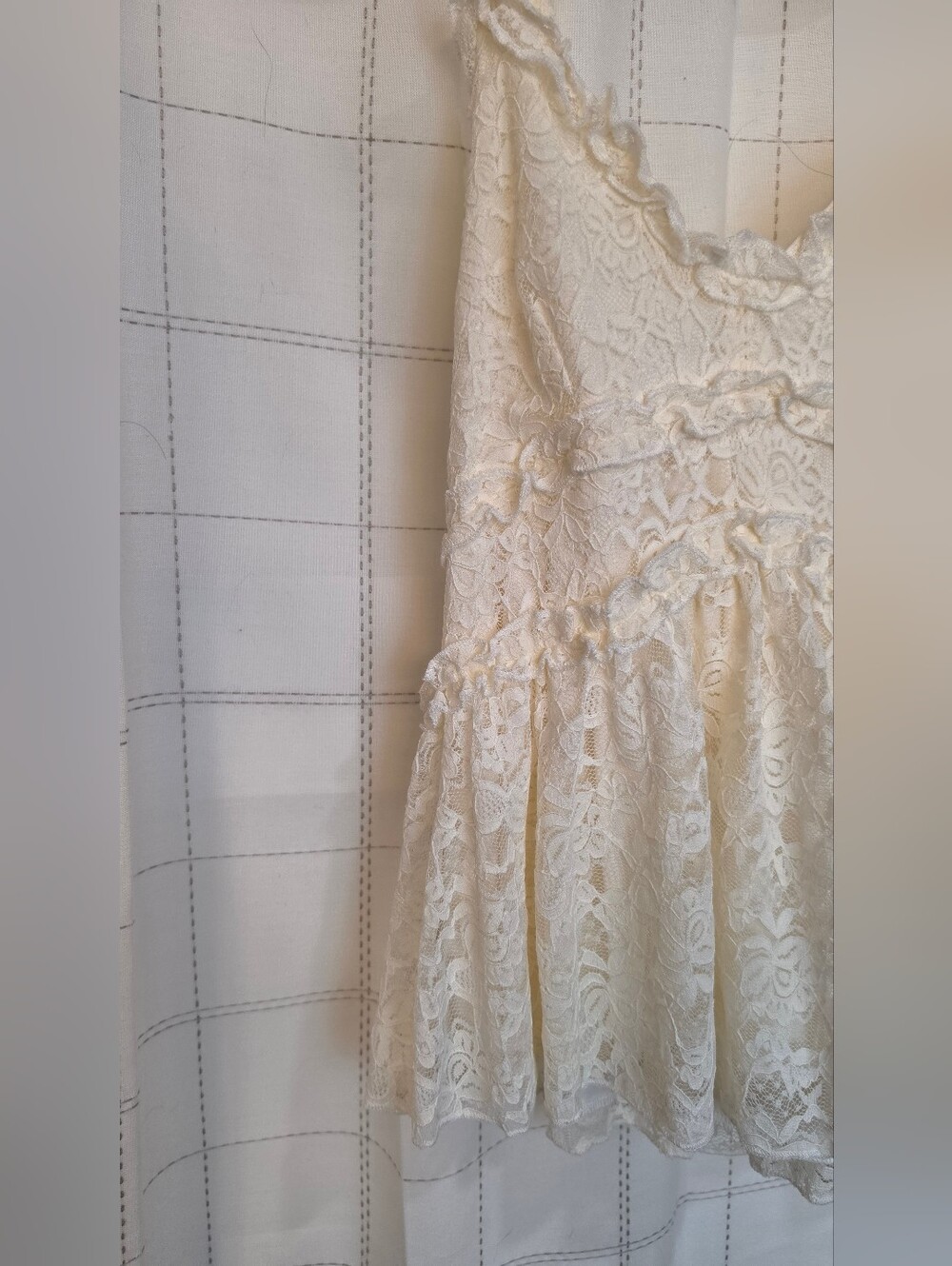 Altard State Stretch Lace Tank - Picture 6 of 6